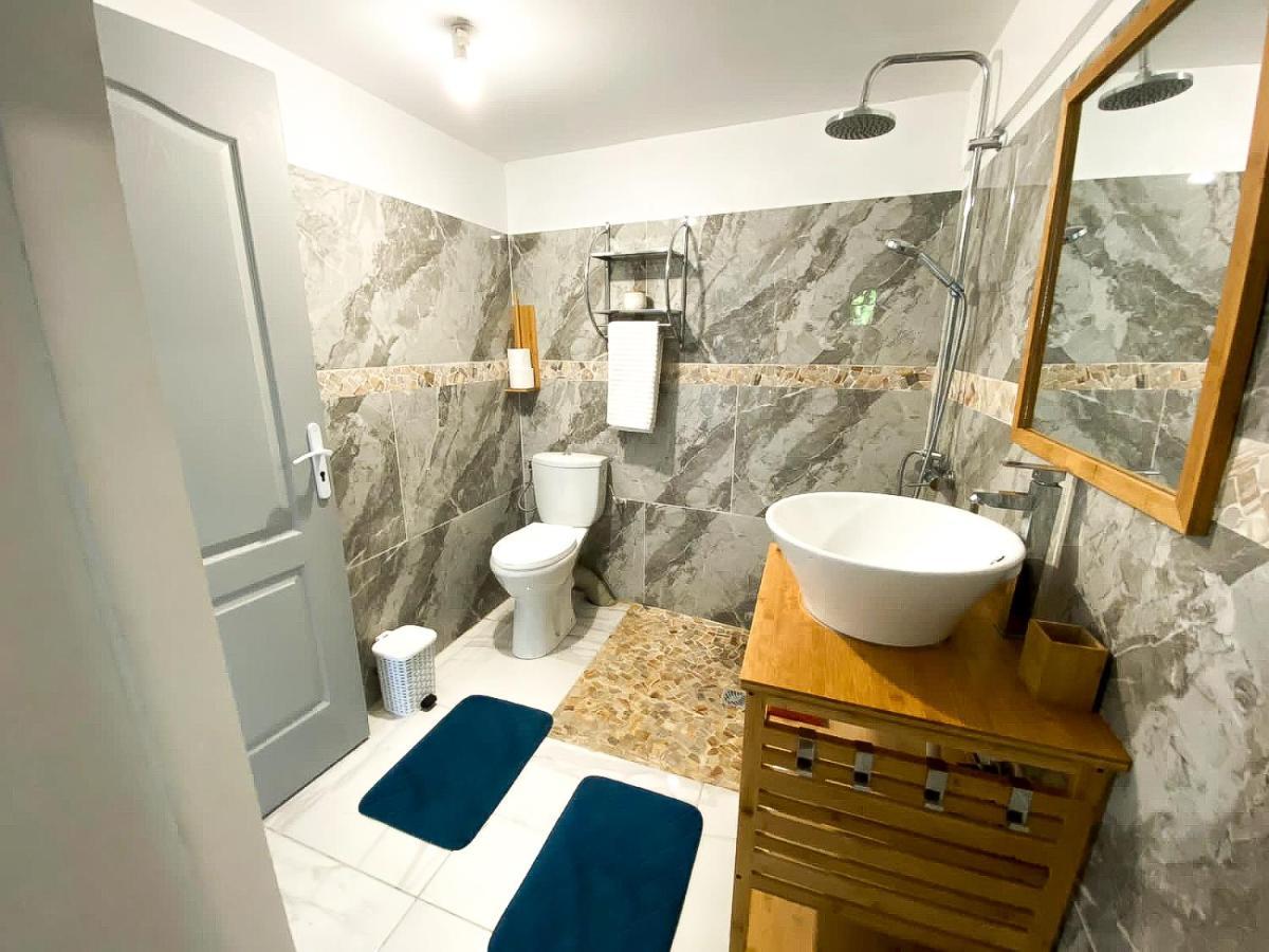 Plezi Location F2 Ocean, Trois-Ilets Apartment Les Trois-Ilets Exterior photo